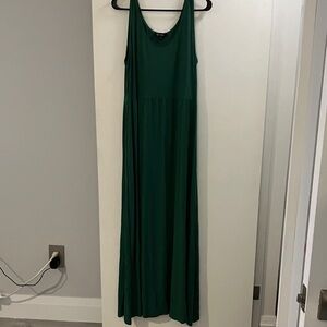 Chic Forest Green Maxi Dress